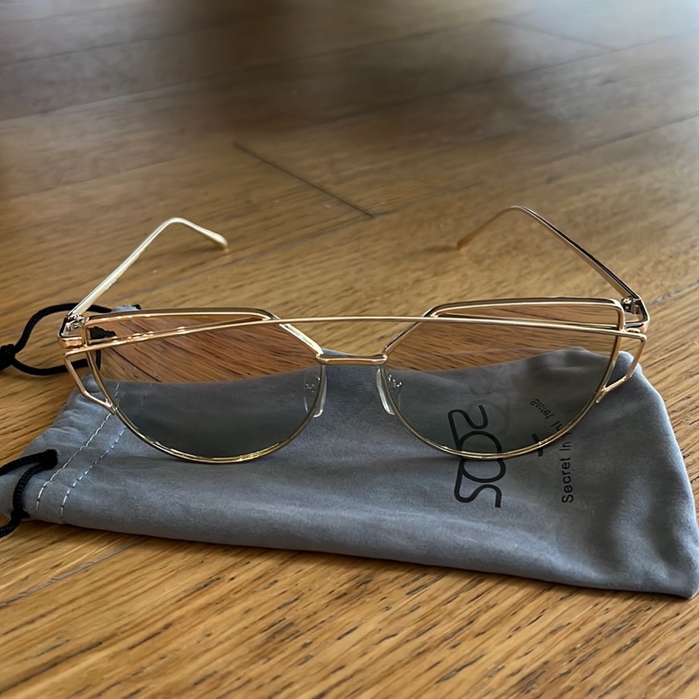 Sojos Sunglasses with Pink Mirrored Frames